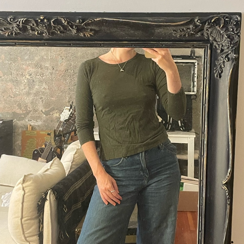 🍓3/$20🍓 Banana Republic Dark Green Long Sleeve Top